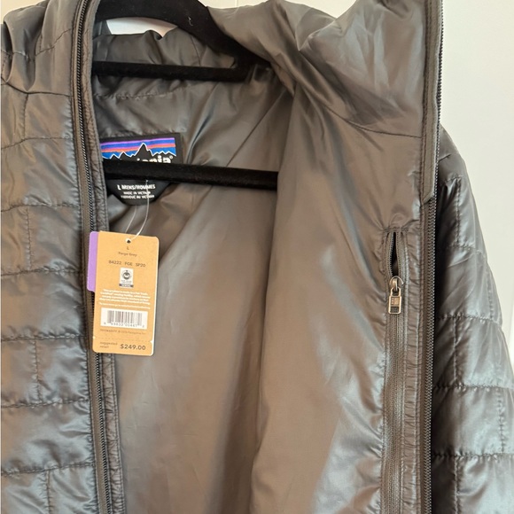 Patagonia Men's Hooded L Charcoal Puffer Jacket - Picture 7 of 7